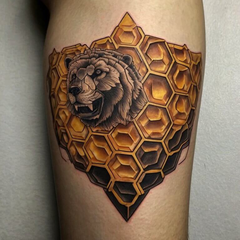 Honeycomb Tattoos: Meaning, Significance and Symbolism(112 Designs)